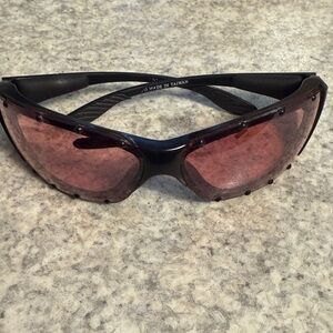 Bangerz sports sunglasses with carry case